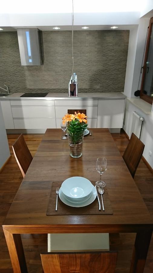 Quiet And Spacious Apartment With Garage Option Krakov Exteriér fotografie